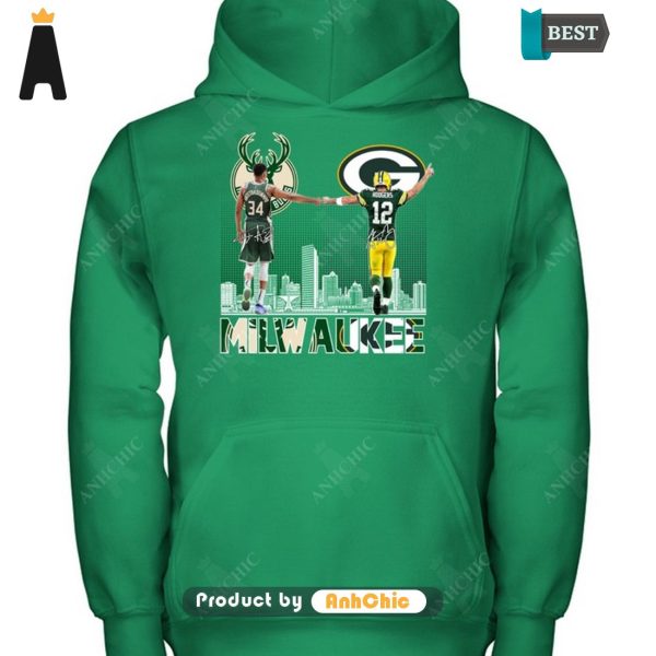 HOT Milwaukee Bucks Vs Green Bay Packers All over Printed T-Shirt